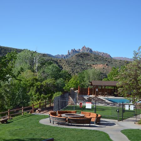 Holiday Inn Express Springdale - Zion National Park Area, An Ihg Hotel Exterior photo