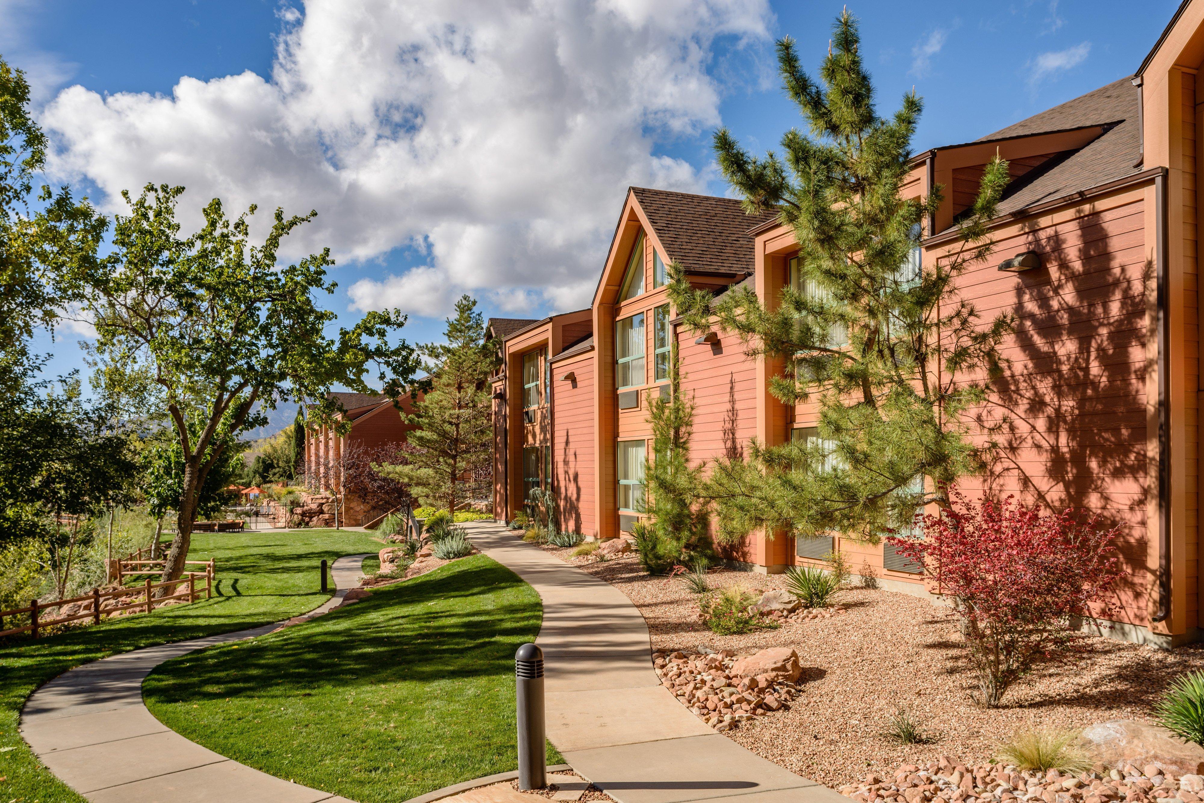 Holiday Inn Express Springdale - Zion National Park Area, An Ihg Hotel Exterior photo